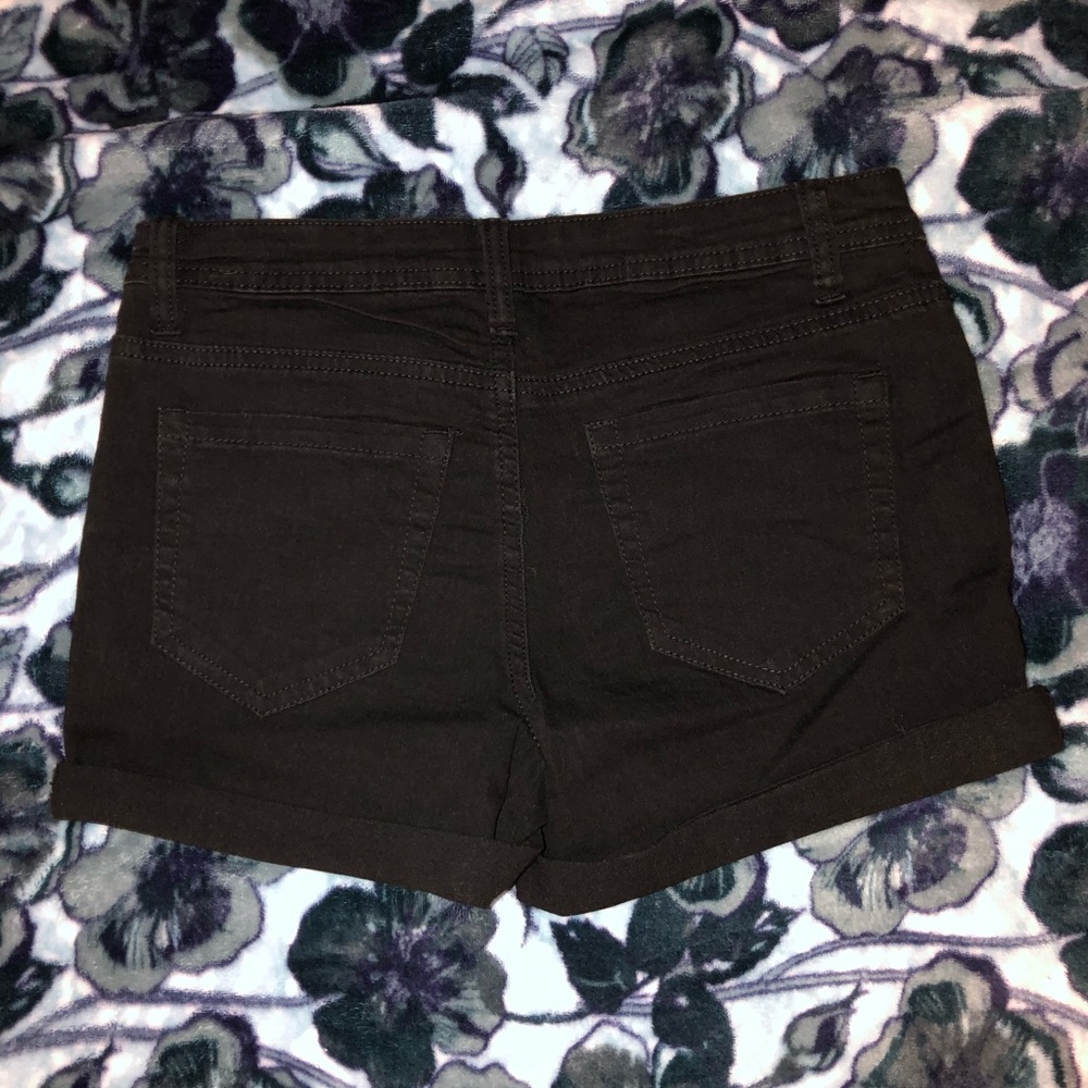 Shorts - Picture 2 of 2